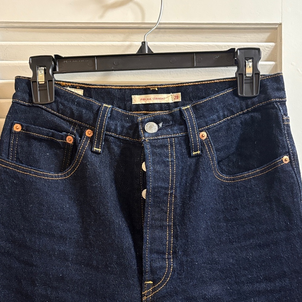 Levi's Women's Dark Blue Straight Leg Jeans